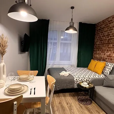 Kosciuszki Benjamin's Apartment
